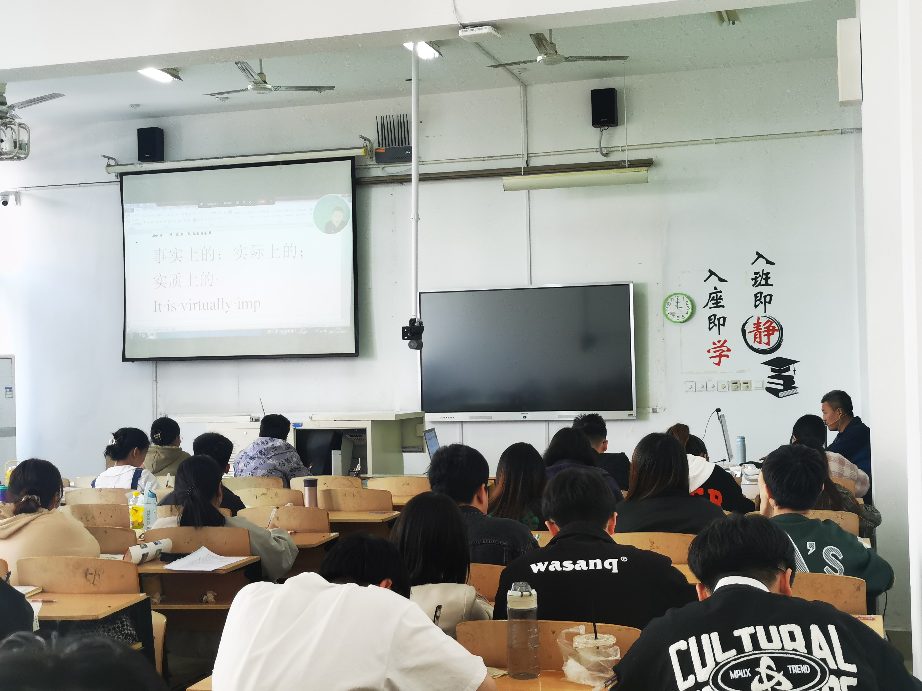 专升本留学的两大途径